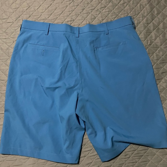 Light blue PGA Tour golfing shorts. Size 40 - Picture 4 of 4
